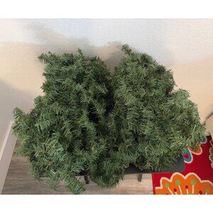 Set of 2 Holiday Time Non-Lit Garlands 6-9 Feet